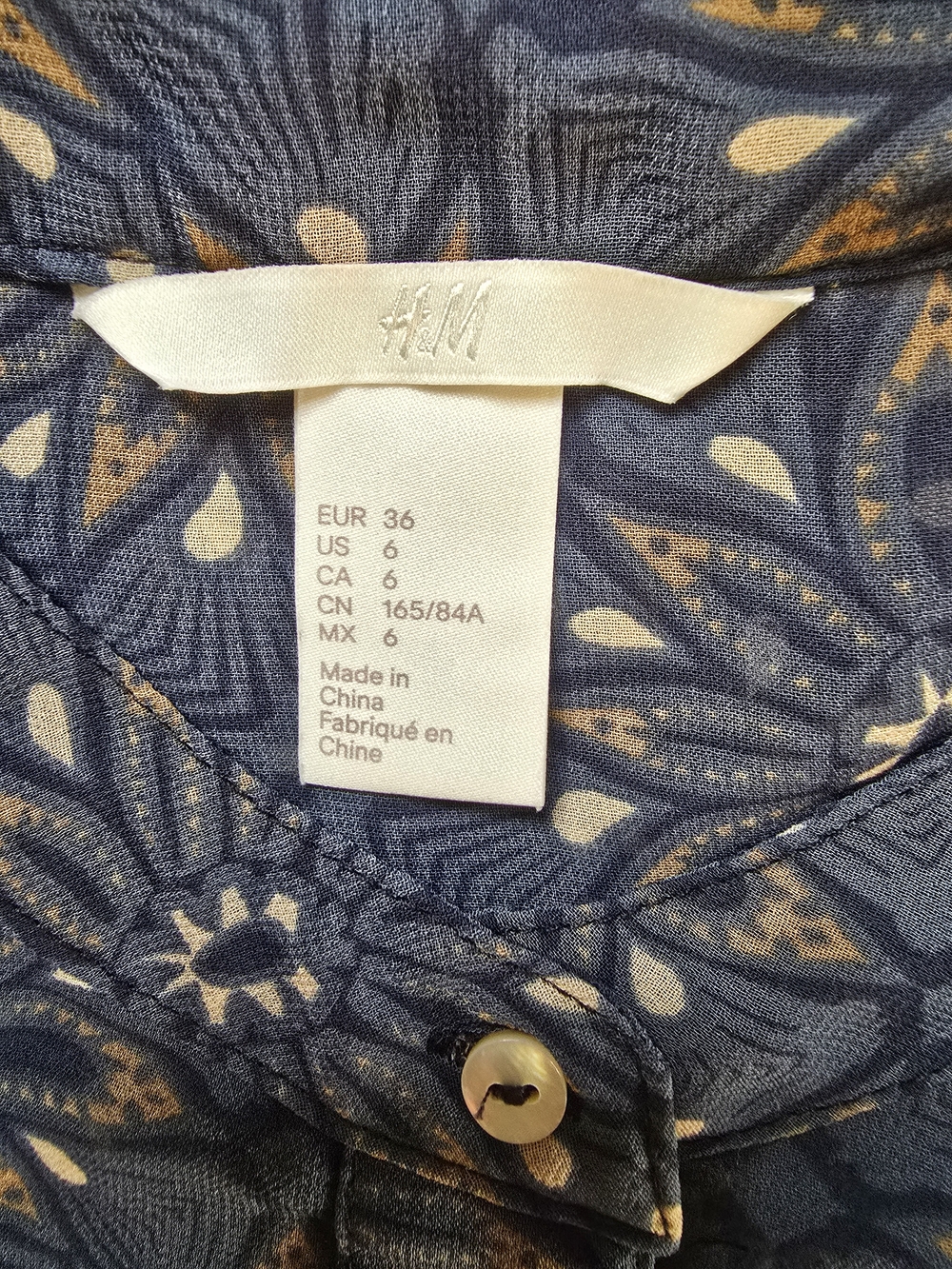 H&M Womens Semi Sheer Sunburst Printed Button-Front Cover Up Duster - Picture 7 of 11